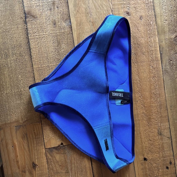 💙 blue and teal TRIANGL bikini - Picture 3 of 3